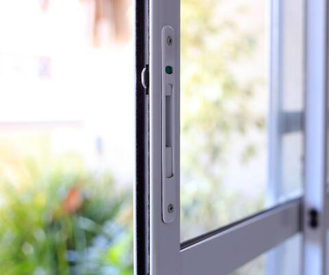 A patio door.